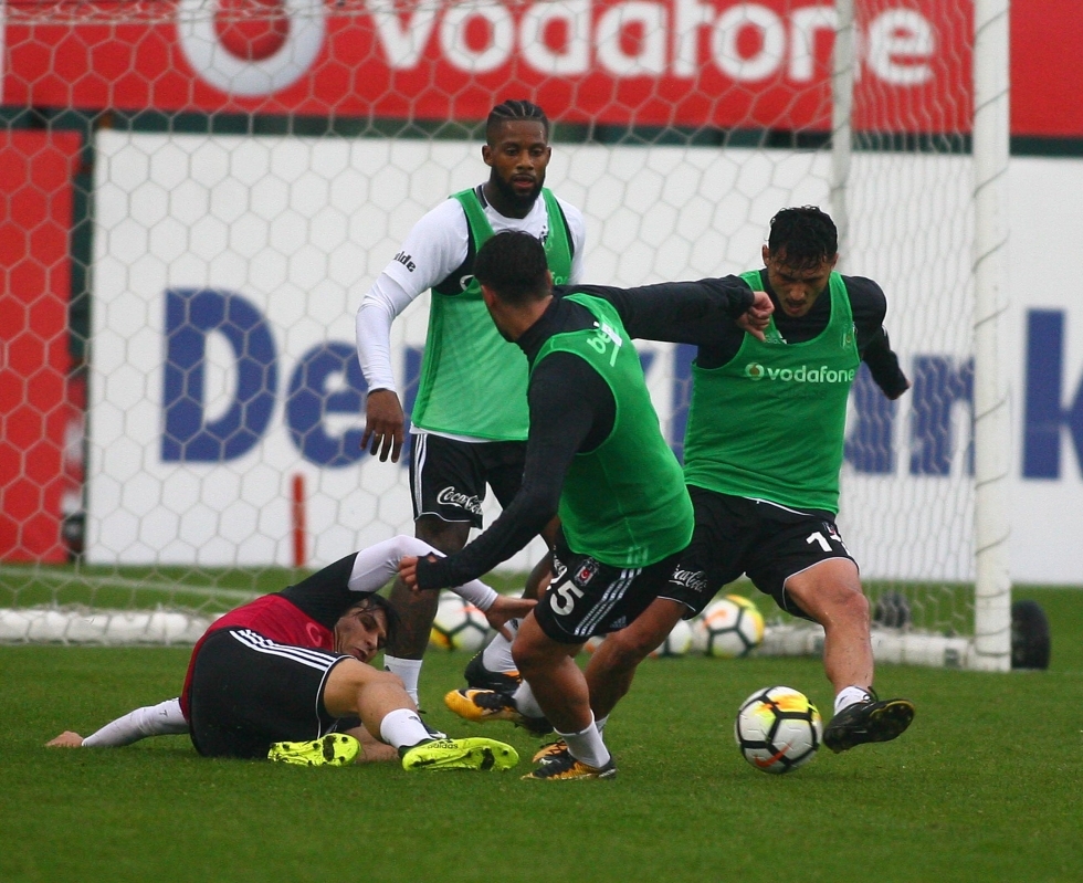 İşte Beşiktaş'ın dünkü idmanından kareler! - Görsel 6