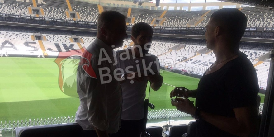 ÖZEL | Pepe, "cam bardakta çay" tutkunu çıktı! - Görsel 2