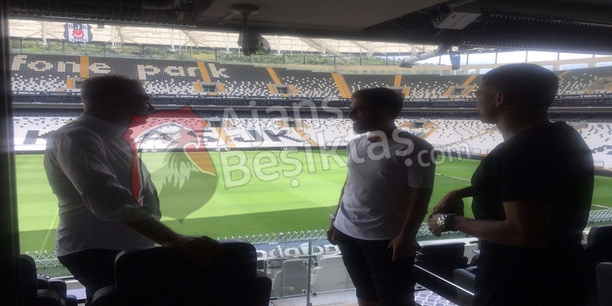 ÖZEL | Pepe, "cam bardakta çay" tutkunu çıktı! - Görsel 3