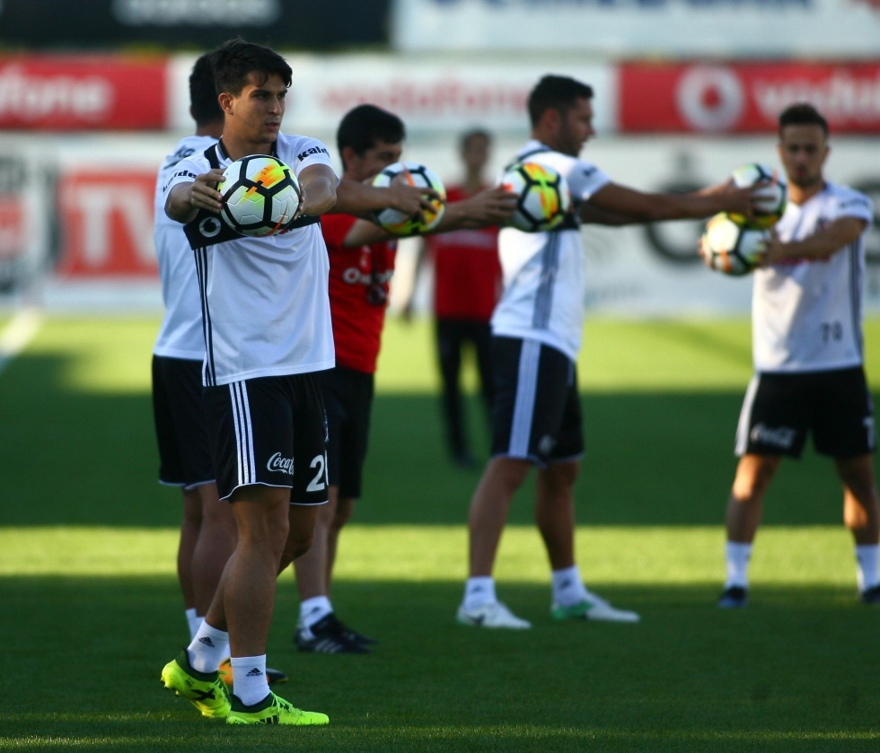İşte Beşiktaş'ın akşam idmanından kareler! - Görsel 10