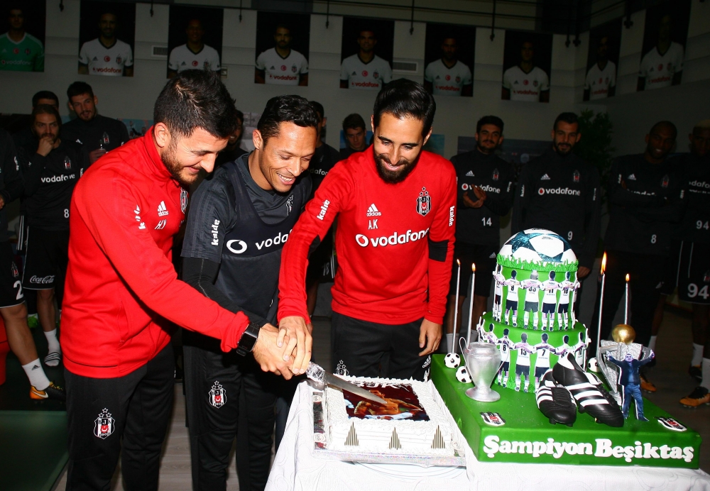 Adriano'nun doğum günü kutlandı! İşte kareler... - Görsel 15