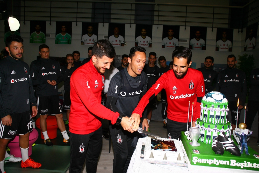 Adriano'nun doğum günü kutlandı! İşte kareler... - Görsel 16