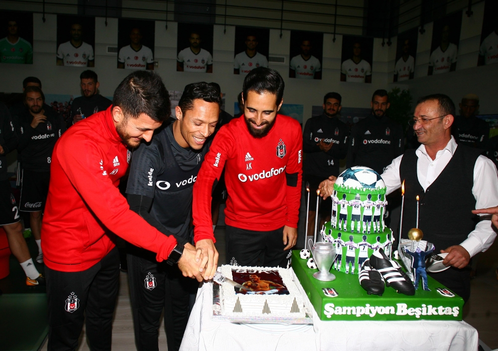 Adriano'nun doğum günü kutlandı! İşte kareler... - Görsel 2