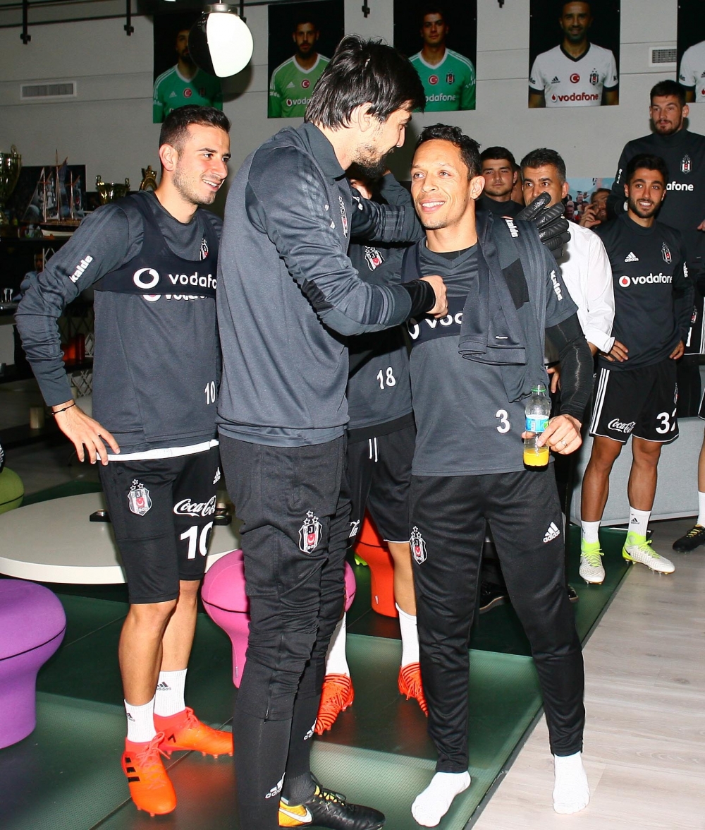 Adriano'nun doğum günü kutlandı! İşte kareler... - Görsel 7