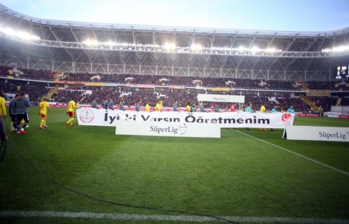 İşte maçın ilk yarısından kareler - Görsel 4