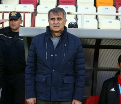 İşte maçın ilk yarısından kareler - Görsel 6