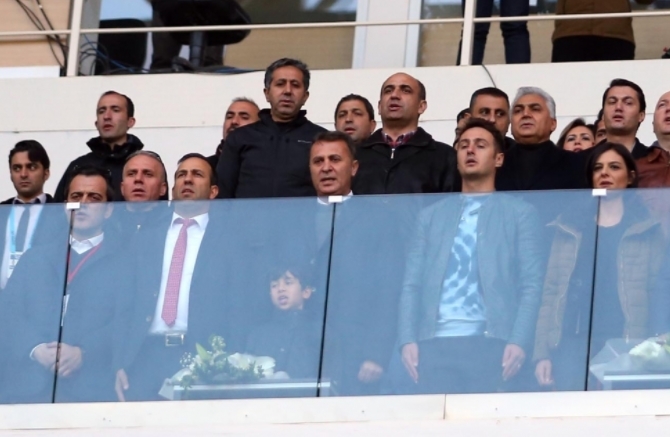 İşte maçın ilk yarısından kareler - Görsel 7