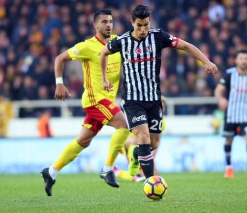 İşte maçın ilk yarısından kareler - Görsel 9