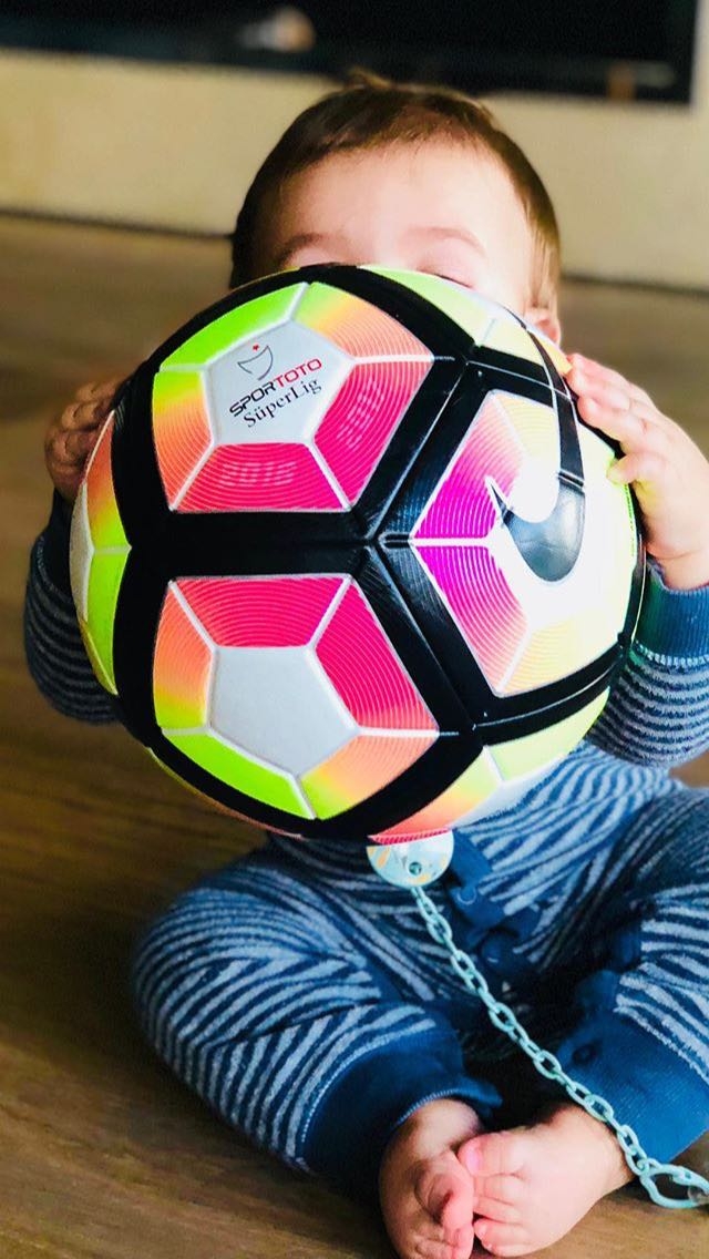 Negredo Jr. topla tanıştı ⚽ - Görsel 1