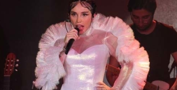 Ünlüler derbi için skor tahmini yaptı! - Görsel 20