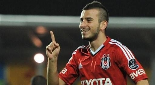 Beşiktaş’ta ikinci kez dalya diyen Oğuzhan @ozyakup’un geride kalan maçlardan unutulmaz fotoğrafları - Görsel 16