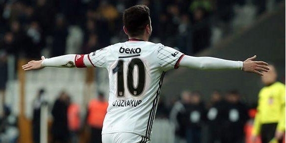 Beşiktaş’ta ikinci kez dalya diyen Oğuzhan @ozyakup’un geride kalan maçlardan unutulmaz fotoğrafları - Görsel 17