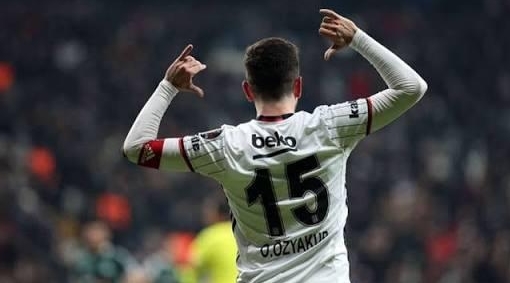 Beşiktaş’ta ikinci kez dalya diyen Oğuzhan @ozyakup’un geride kalan maçlardan unutulmaz fotoğrafları - Görsel 18