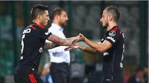 Beşiktaş’ta ikinci kez dalya diyen Oğuzhan @ozyakup’un geride kalan maçlardan unutulmaz fotoğrafları - Görsel 25