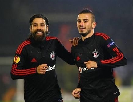 Beşiktaş’ta ikinci kez dalya diyen Oğuzhan @ozyakup’un geride kalan maçlardan unutulmaz fotoğrafları - Görsel 3