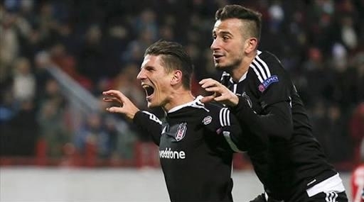 Beşiktaş’ta ikinci kez dalya diyen Oğuzhan @ozyakup’un geride kalan maçlardan unutulmaz fotoğrafları - Görsel 4