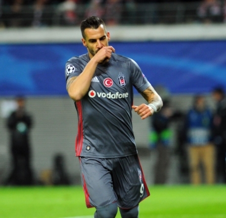 İşte ilk yarıdan görüntüler! - Görsel 8