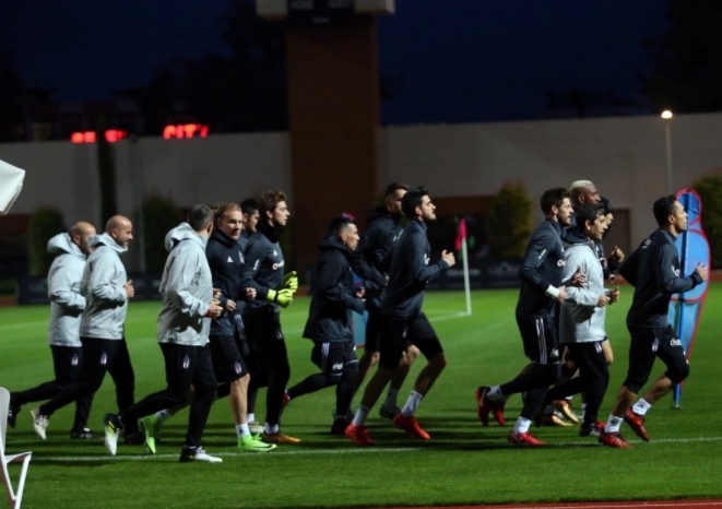 Beşiktaş’ın Antalya’daki ilk antrenmanından 15 fotoğraf karesi  - Görsel 5