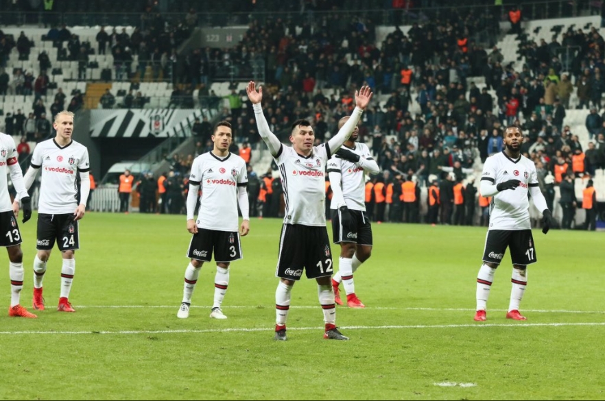 Maç sonu galibiyet üçlüsü Medel'den - Görsel 3