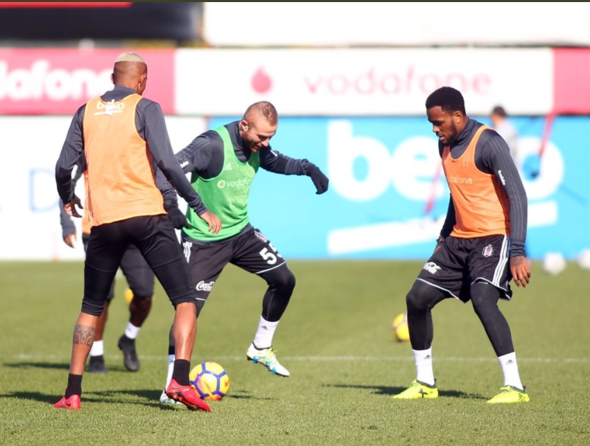 Larin ve Love bir arada - Görsel 1