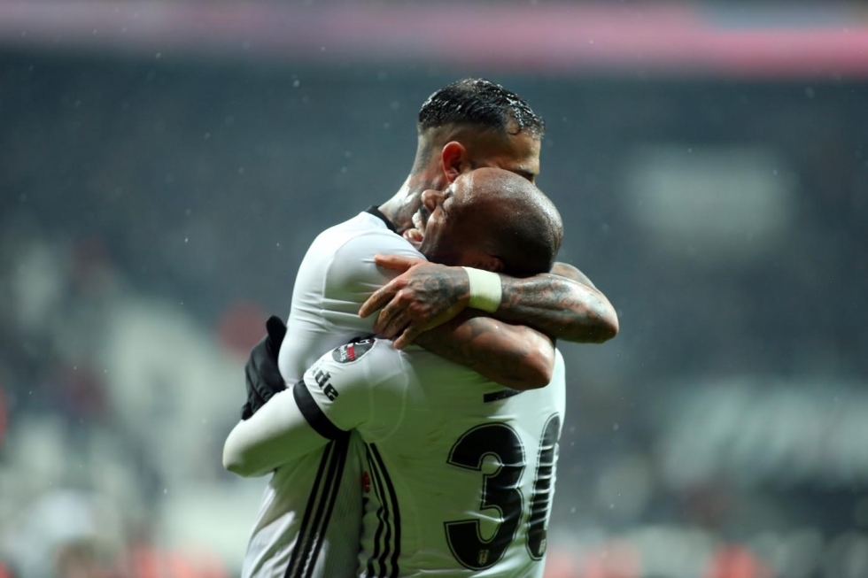 Beşiktaş - Karabükspor maçından kareler... - Görsel 10