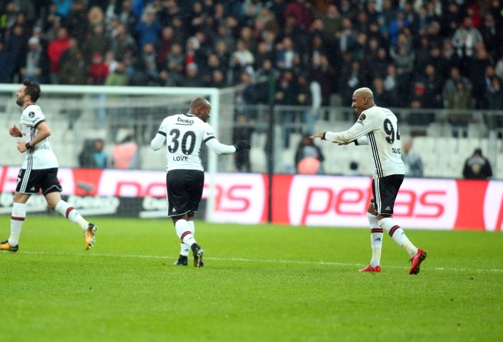 Beşiktaş - Karabükspor maçından kareler... - Görsel 19