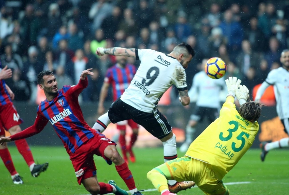 Beşiktaş - Karabükspor maçından kareler... - Görsel 35