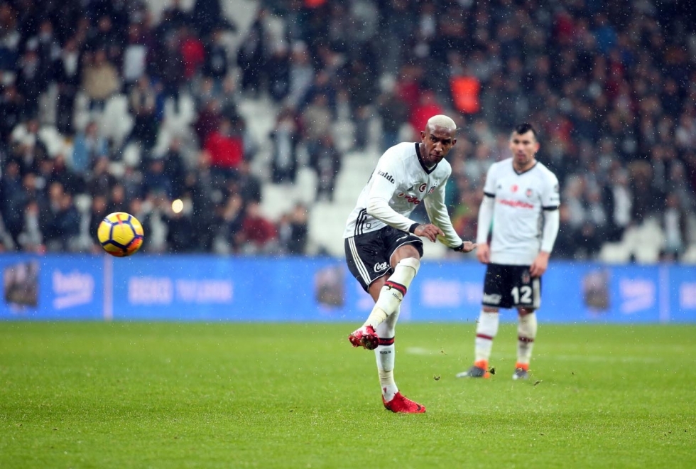 Beşiktaş - Karabükspor maçından kareler... - Görsel 38