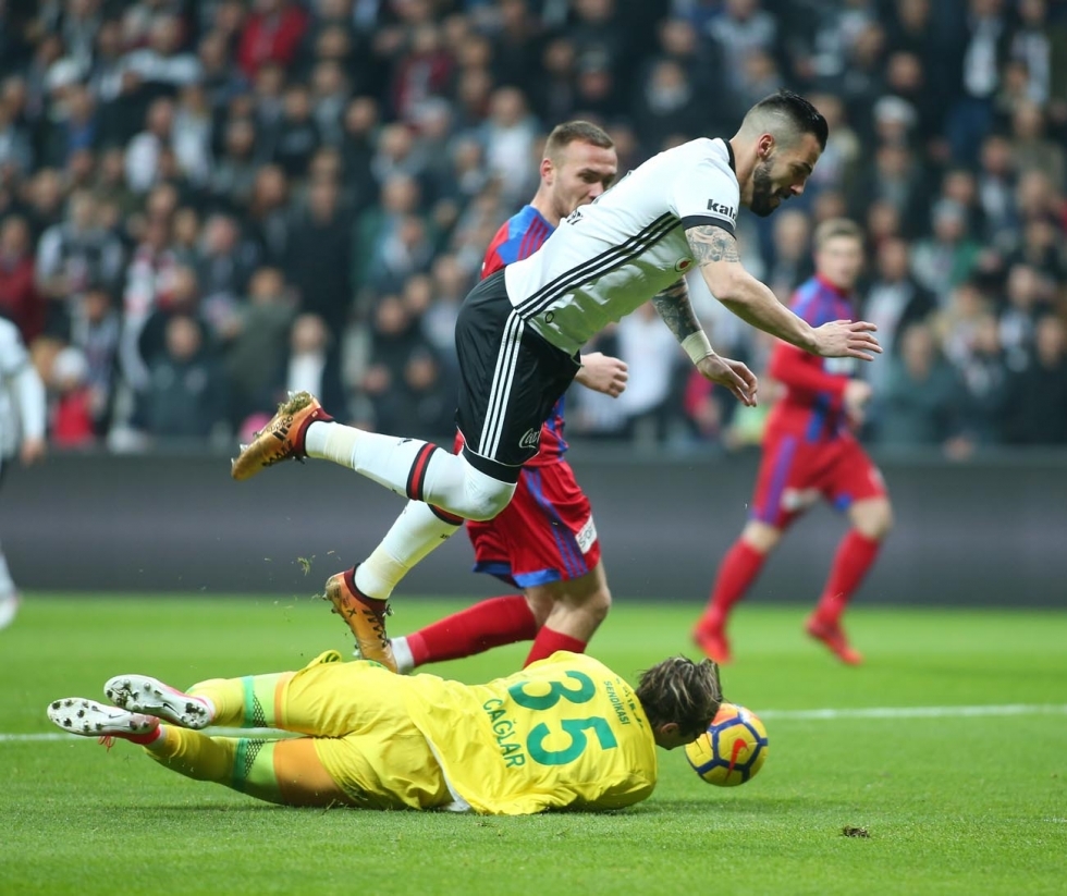 Beşiktaş - Karabükspor maçından kareler... - Görsel 46