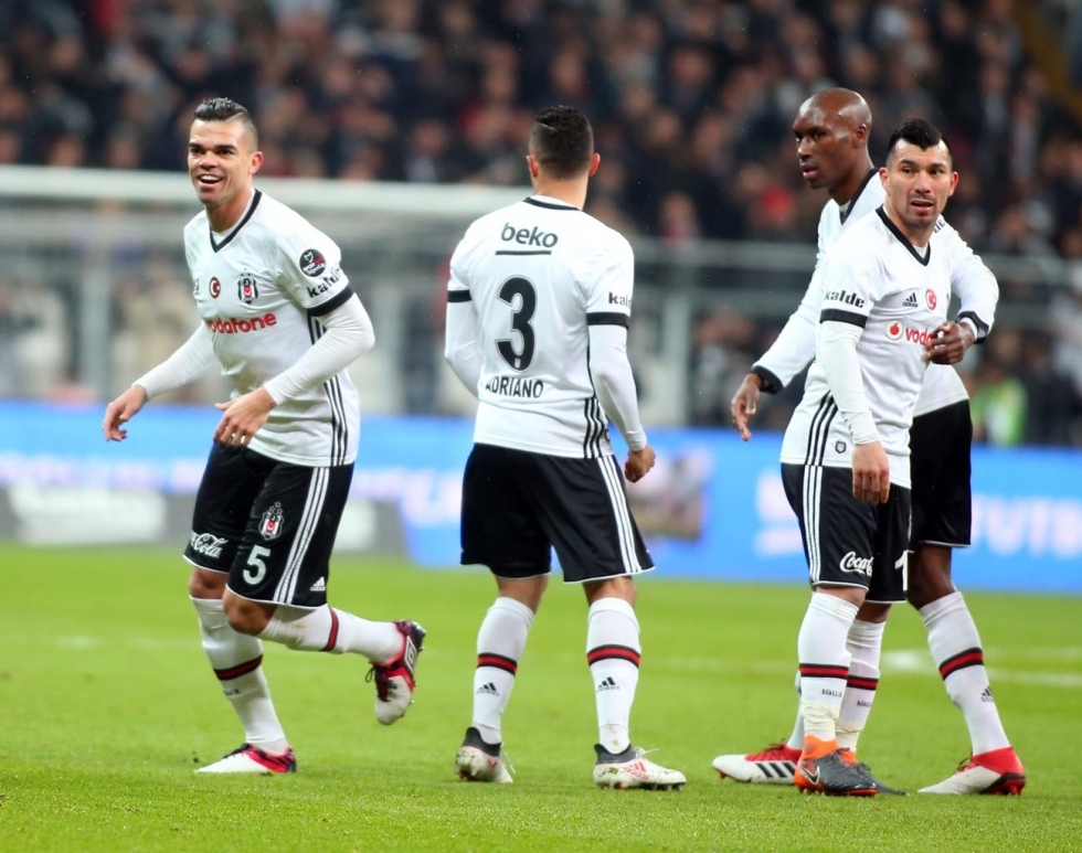 Beşiktaş - Karabükspor maçından kareler... - Görsel 51