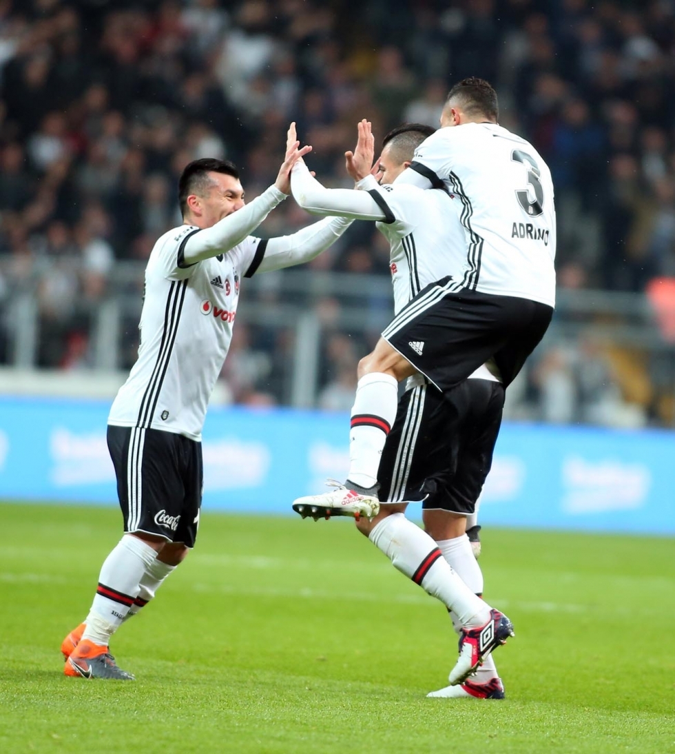 Beşiktaş - Karabükspor maçından kareler... - Görsel 62