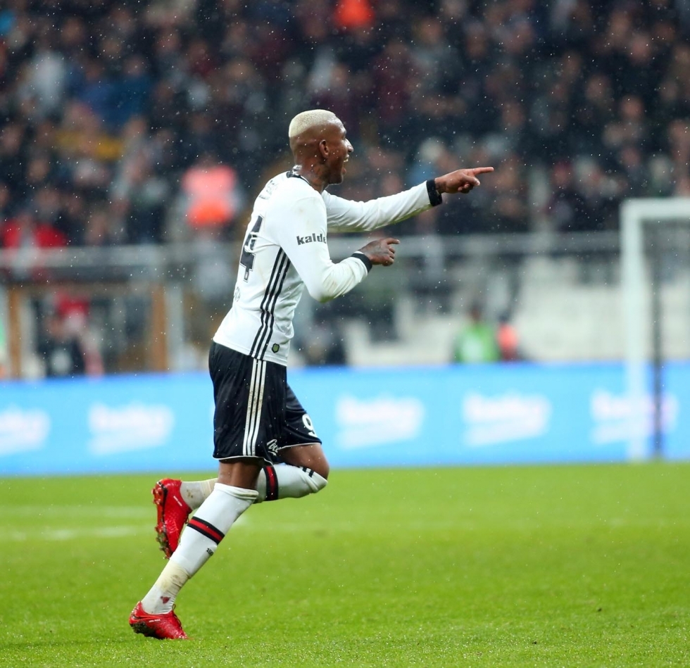 Beşiktaş - Karabükspor maçından kareler... - Görsel 73