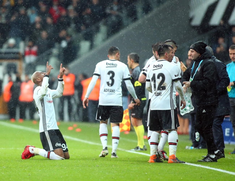 Beşiktaş - Karabükspor maçından kareler... - Görsel 76