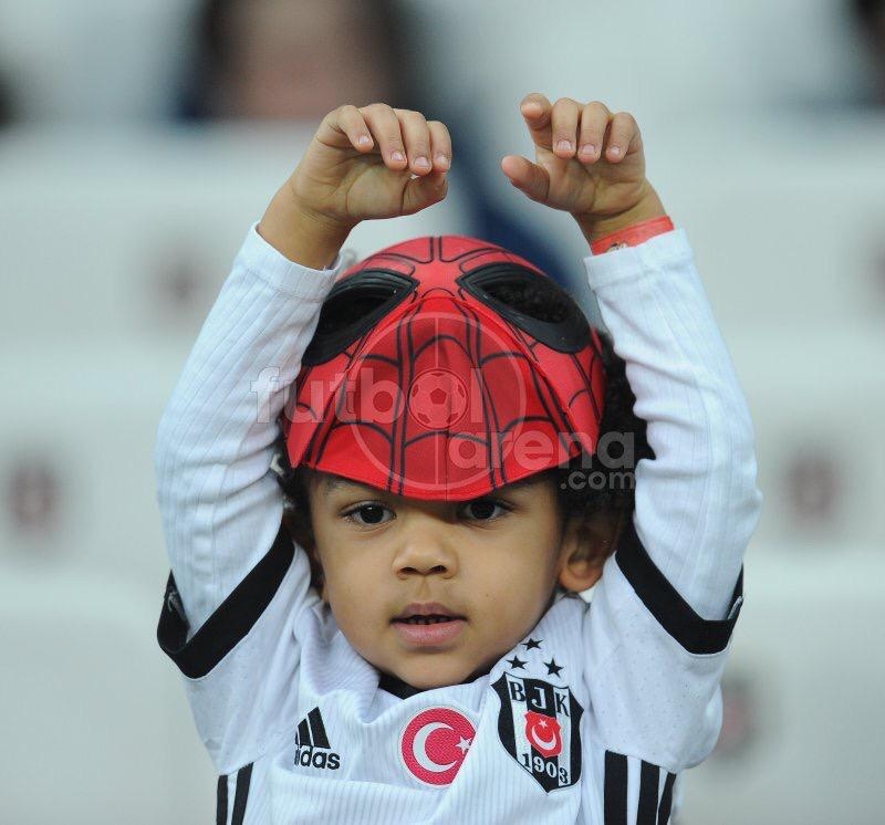 Noah ve Nava, Karabükspor maçında - Görsel 1