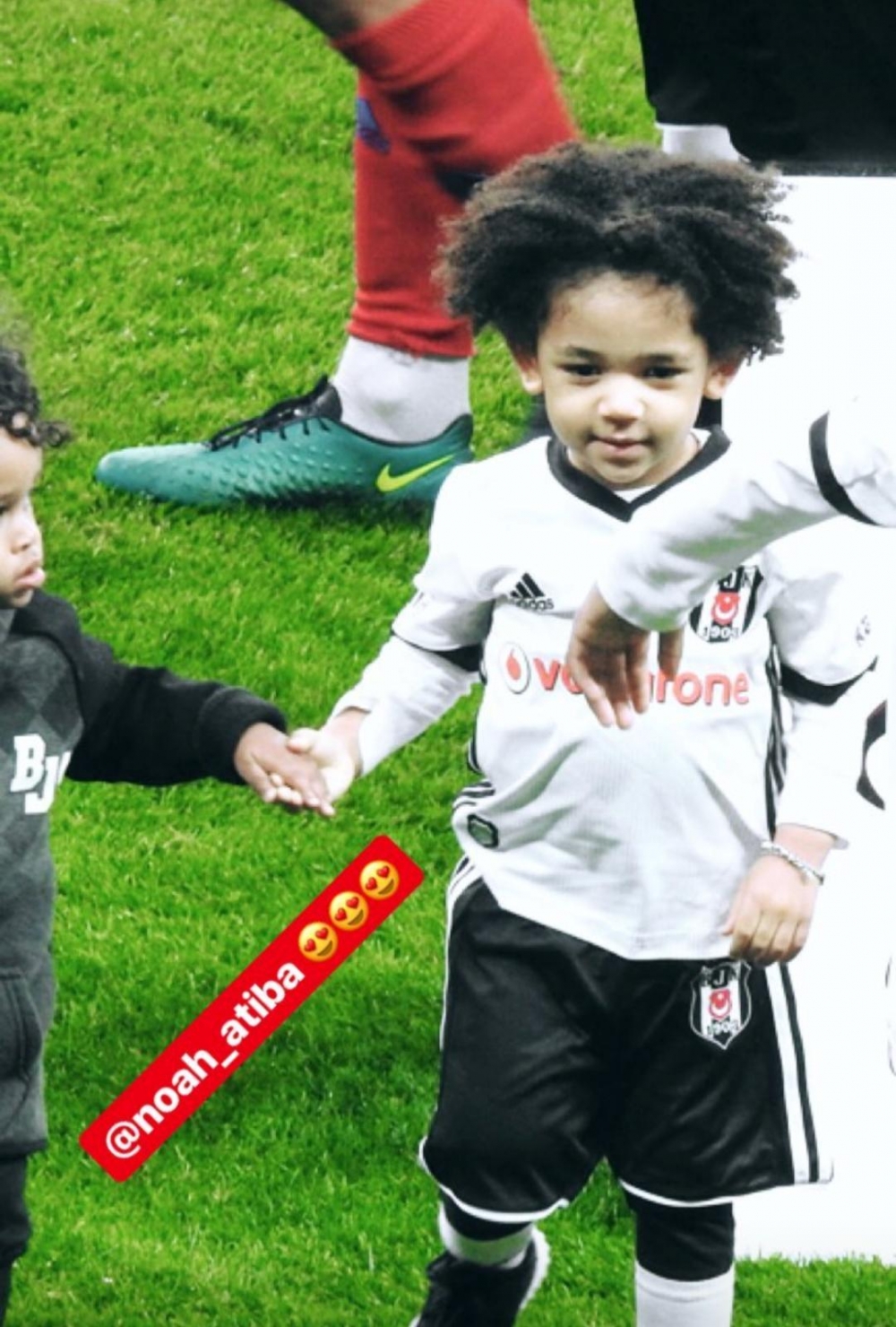 Noah ve Nava, Karabükspor maçında - Görsel 4