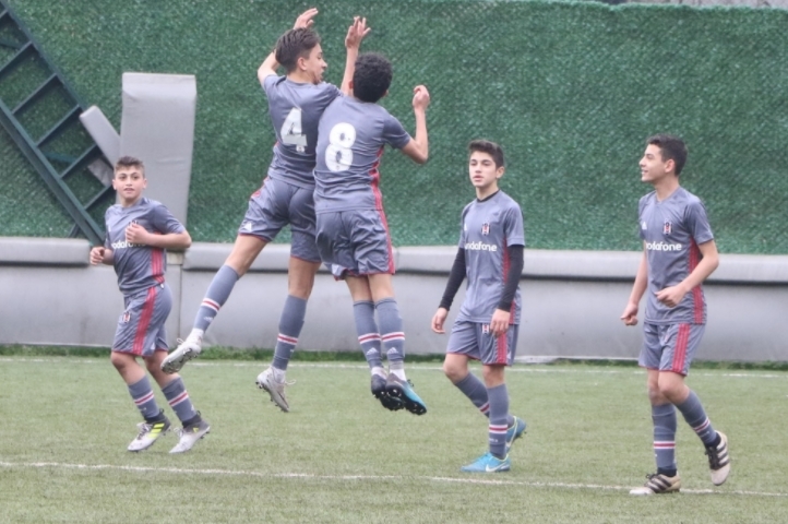 Beşiktaş U-14 maçından kareler... Babel-Cenk Tosun sevinci! - Görsel 1
