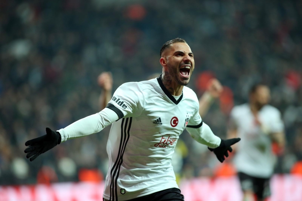 Beşiktaş, Fenerbahçe'yi Dolmabahçe'de devirdi! İşte karşılaşmadan görüntüler... - Görsel 4