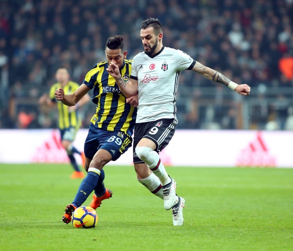 Beşiktaş, Fenerbahçe'yi Dolmabahçe'de devirdi! İşte karşılaşmadan görüntüler... - Görsel 42