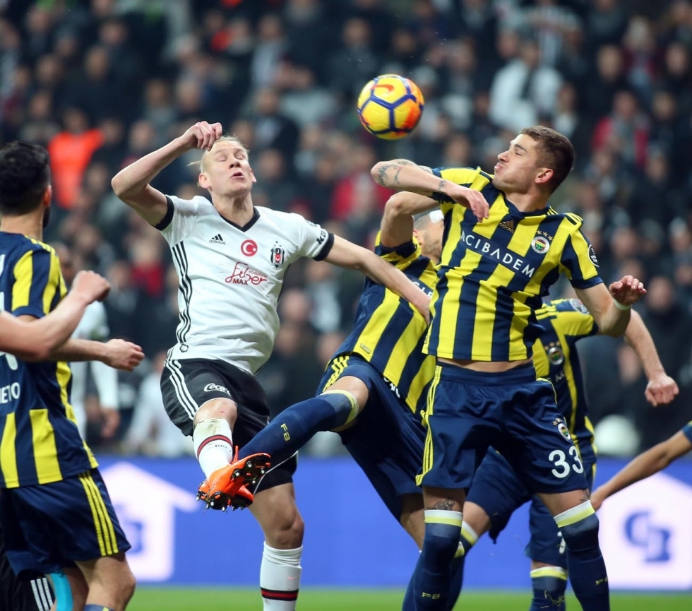 Beşiktaş, Fenerbahçe'yi Dolmabahçe'de devirdi! İşte karşılaşmadan görüntüler... - Görsel 49