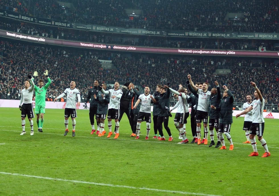 Beşiktaş, Fenerbahçe'yi Dolmabahçe'de devirdi! İşte karşılaşmadan görüntüler... - Görsel 66