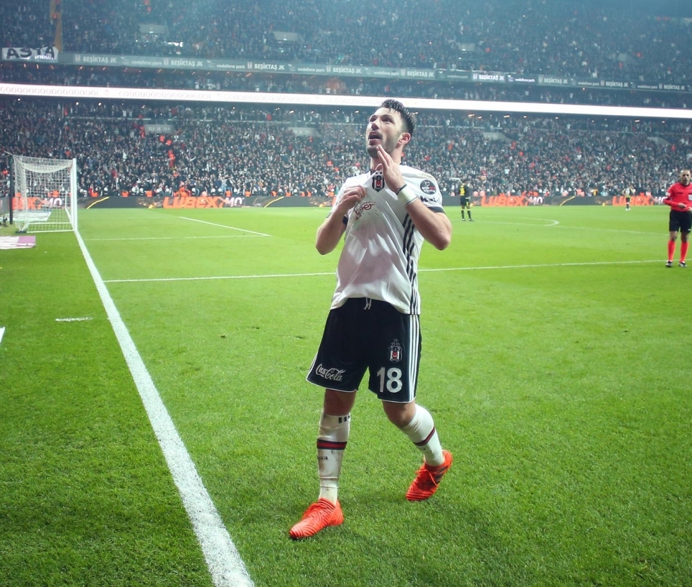 Beşiktaş, Fenerbahçe'yi Dolmabahçe'de devirdi! İşte karşılaşmadan görüntüler... - Görsel 70