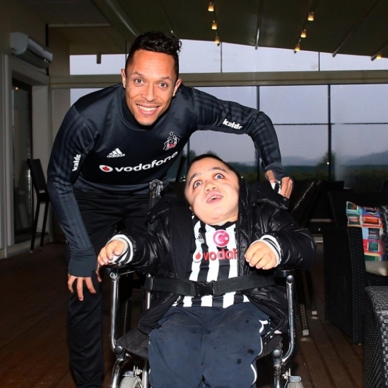 Beşiktaşlı futbolcular ve Şenol Güneş, Mehmet Ali Uzun'la buluştu! - Görsel 2