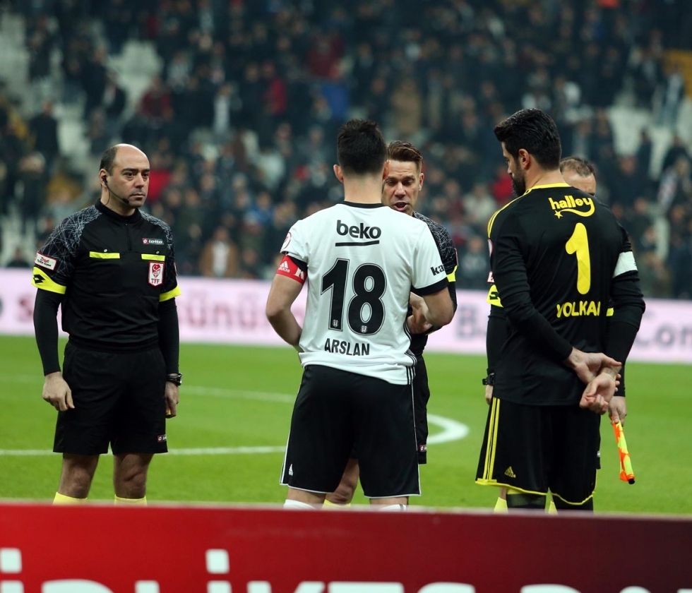 Beşiktaş - Fenerbahçe derbisi hakkında yazılmış 16 köşe yazısı - Görsel 3