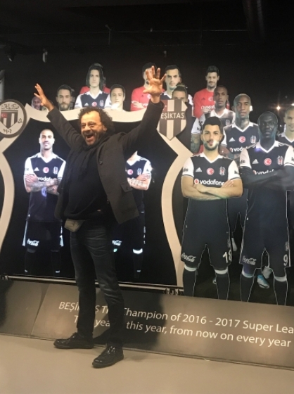 Beşiktaşlı oyuncu Reha Özcan, Beşiktaş JK Müzesi'ni ziyaret etti! - Görsel 1