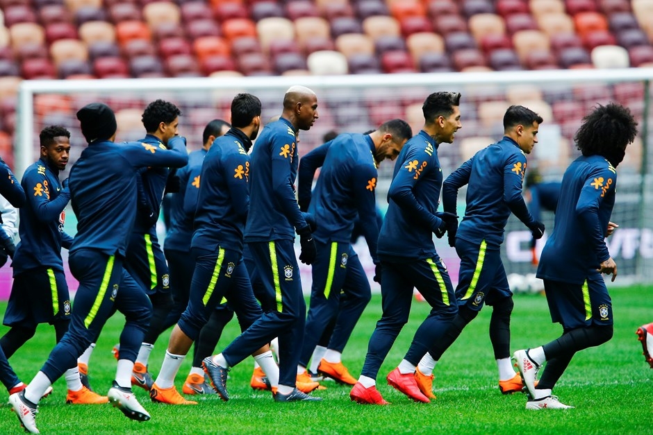 Talisca, Brezilya kampında çalışıyor... İşte antrenmandan kareler - Görsel 6