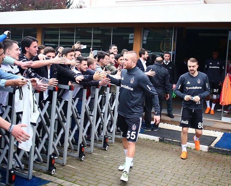 Beşiktaş antrenmanı öncesi renkli görüntüler - Görsel 1