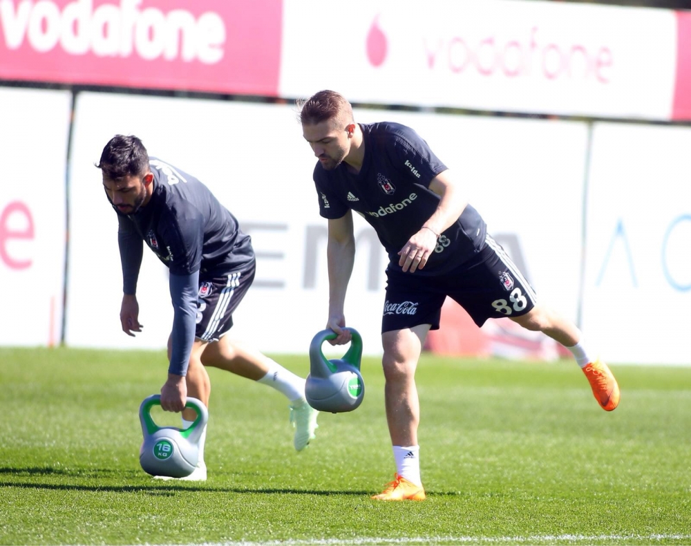 Beşiktaş'ta keyifli antrenman - Görsel 7
