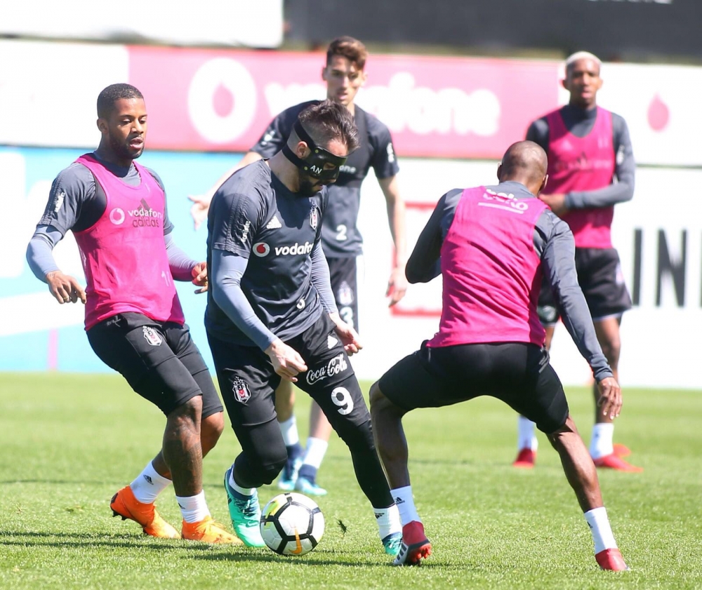 Beşiktaş'ta keyifli antrenman - Görsel 9
