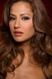 Fabri'nin eşi Adriana Reveron - Görsel 11