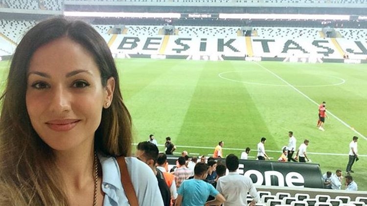 Fabri'nin eşi Adriana Reveron - Görsel 4